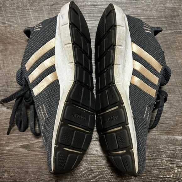 Adidas Swift Run Tennis Shoes Size 6 - Picture 4 of 9